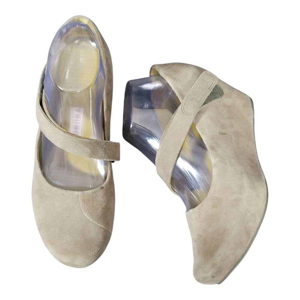 Tsubo Green Suede Wedge Heel Mary Jane  Shoes Closed Toe Women's‎ Size 8 US - Picture 8 of 13